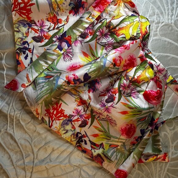 Medium-Revampe Birds in the flowers pattern Puffy Mini - Picture 2 of 16